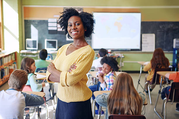 black-woman-teacher-in-class